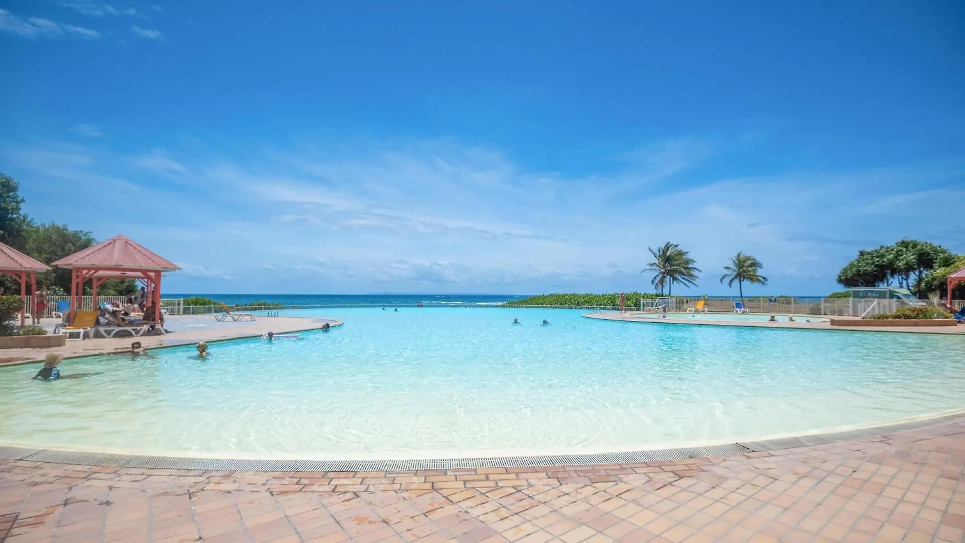 Apartment Le Corail Des Rochers - Studio Climatise Piscine Partagee Saint-Francois