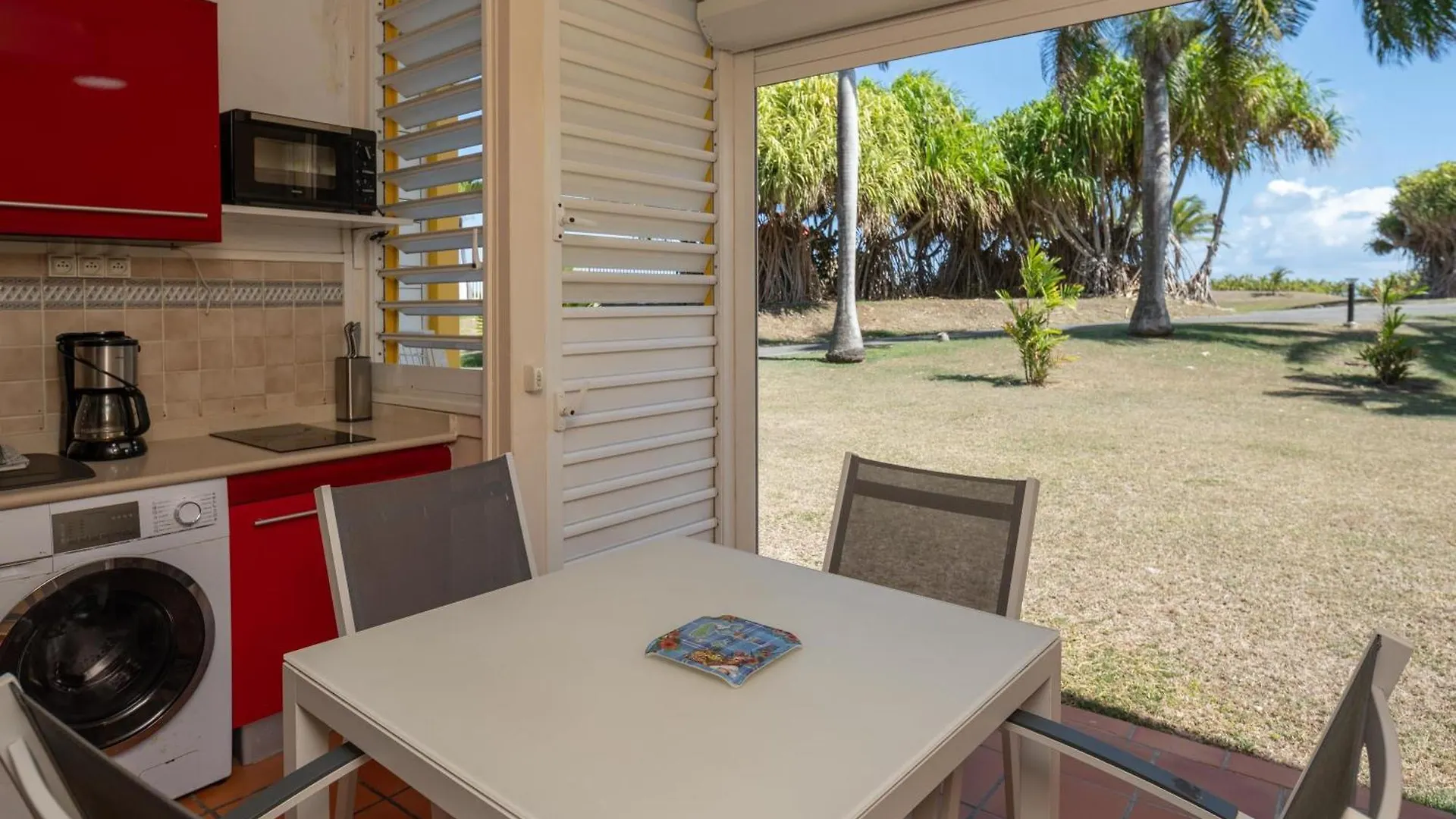 Apartment Le Corail Des Rochers - Studio Climatise Piscine Partagee Saint-Francois